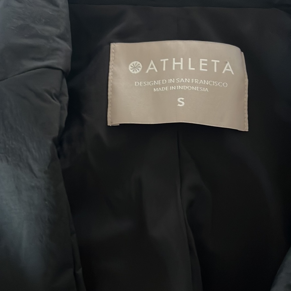 Athleta Evolution Puffer Blazer Size Small - image 2